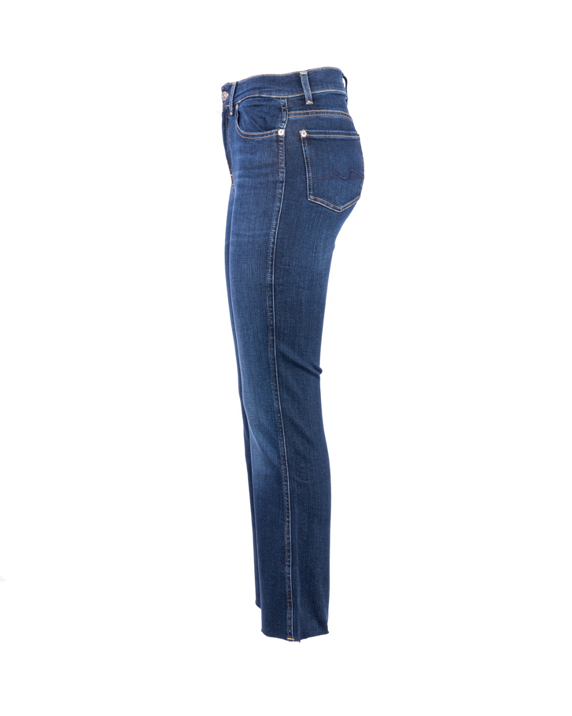 shop SEVEN Saldi Jeans: Seven jeans Bootcut a vita alta.
Definiti da taglio svasato corto e vita alta.
Questa versione, realizzata in denim Slim Illusion Earthkind blu scuro, un tessuto super modellante e degradabile al 100%.
I jeans 7 For All Mankind sono realizzati con tessuti di prima qualità.
Composizione: 97% Cotone 3% Elastan.
Fabbricato in Tunisia.. JSHSU580OP-DARK BLUE number 8707831